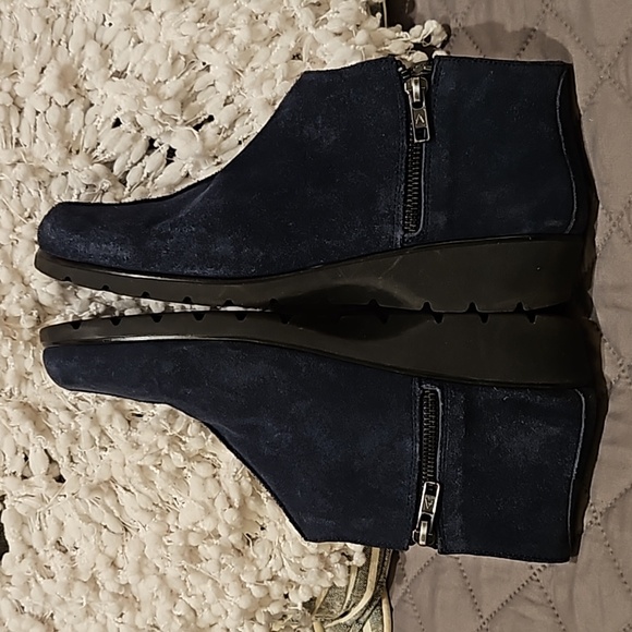 Aerosoles Booties - Picture 10 of 15